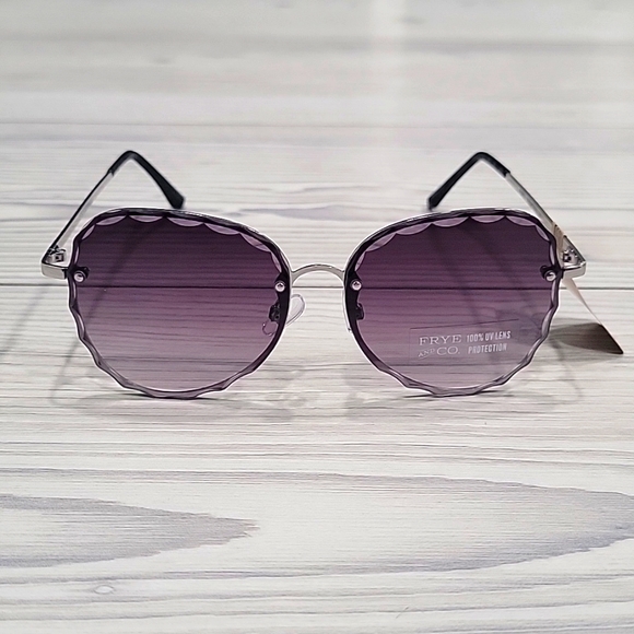 Frye and Co. Sunglasses - Picture 2 of 7